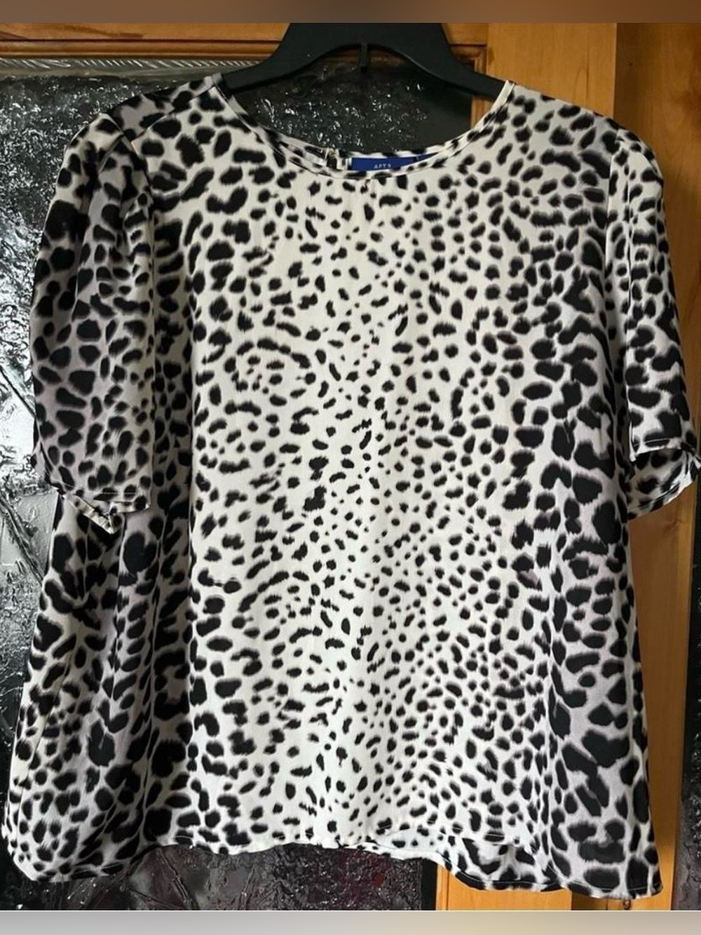 Apt. 9 Black & White Animal Print Short Sleeve Blouse